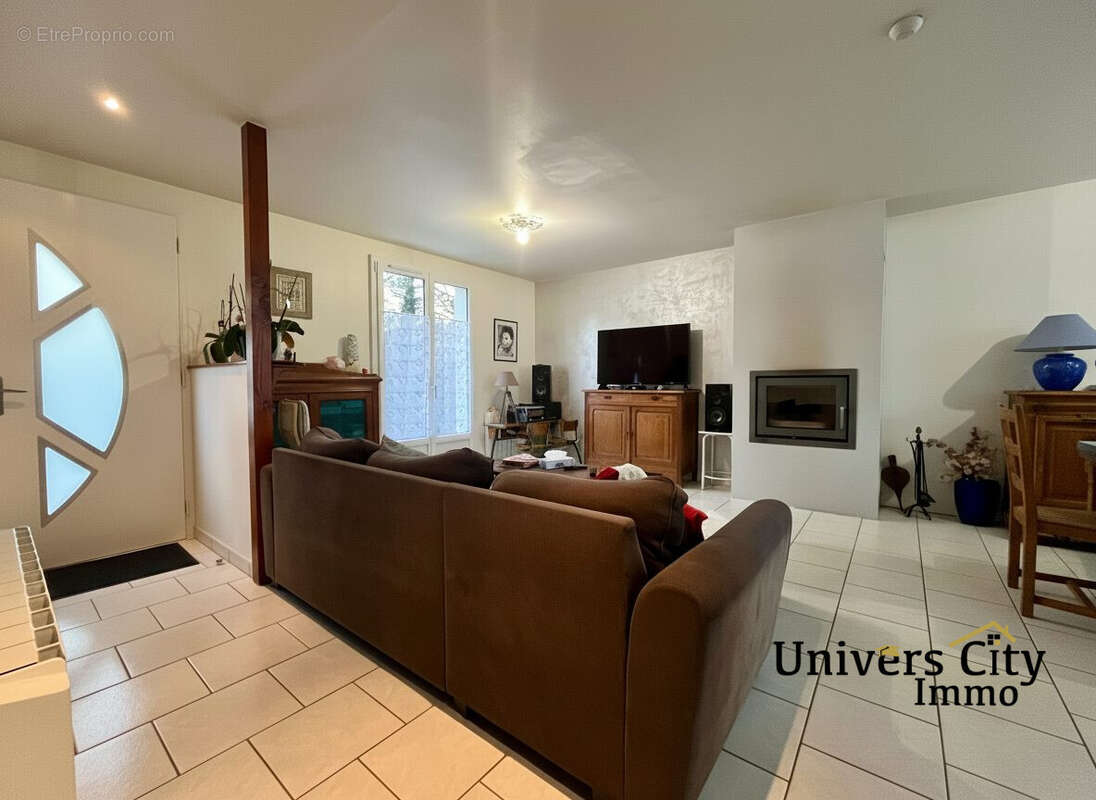 Maison à LES SORINIERES