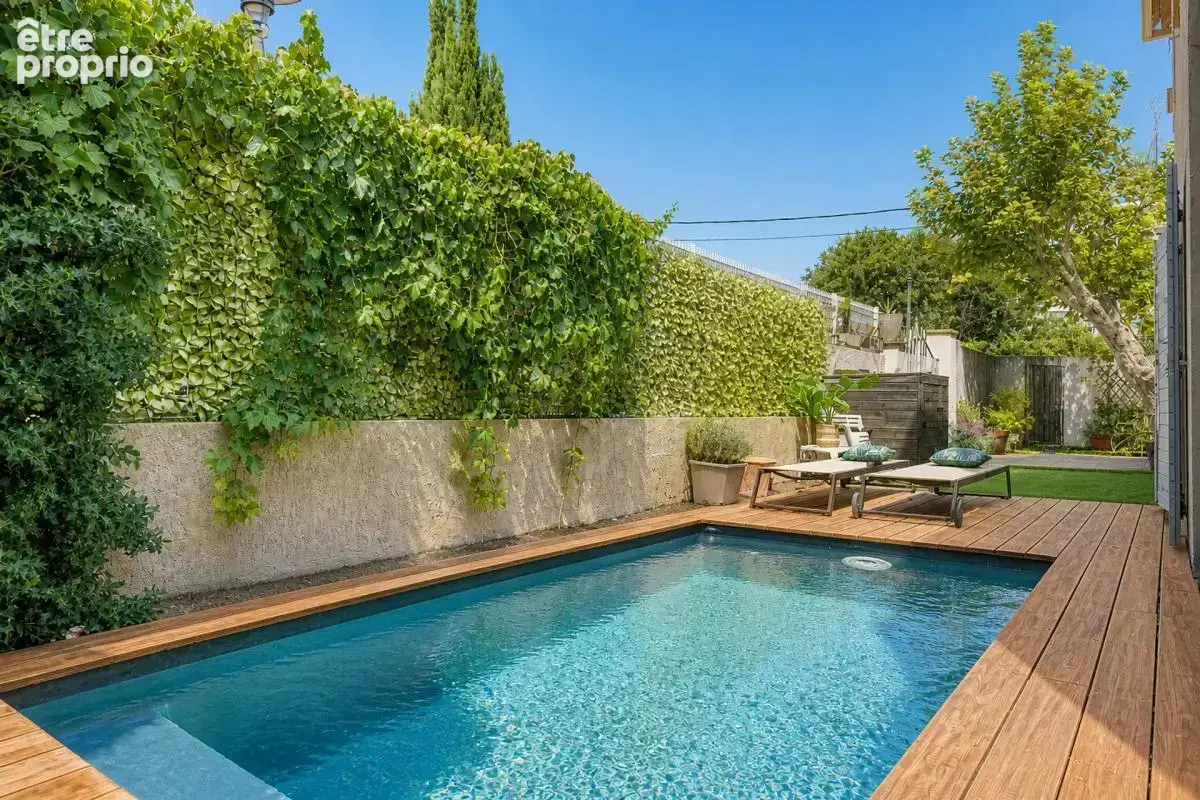Villa de 5 pièces de 137 m² à Marseille - photo 2