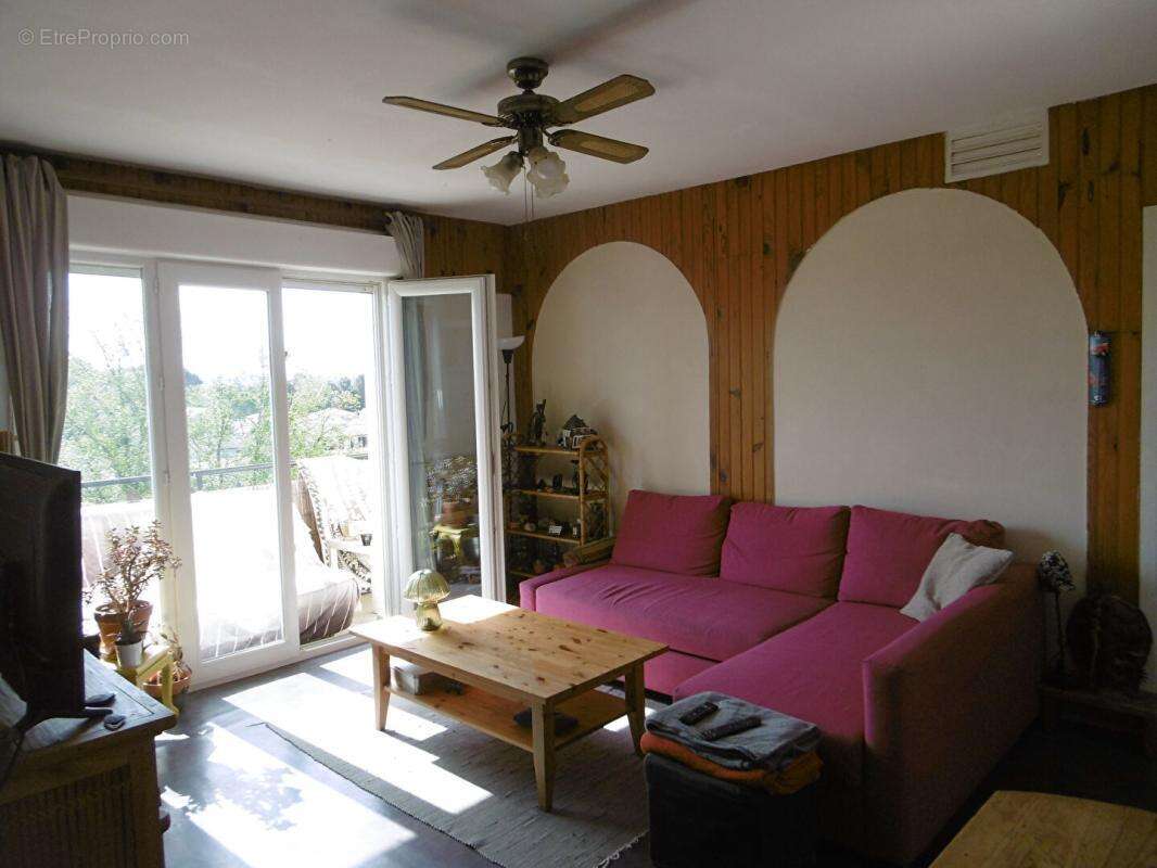 Appartement à TOULENNE