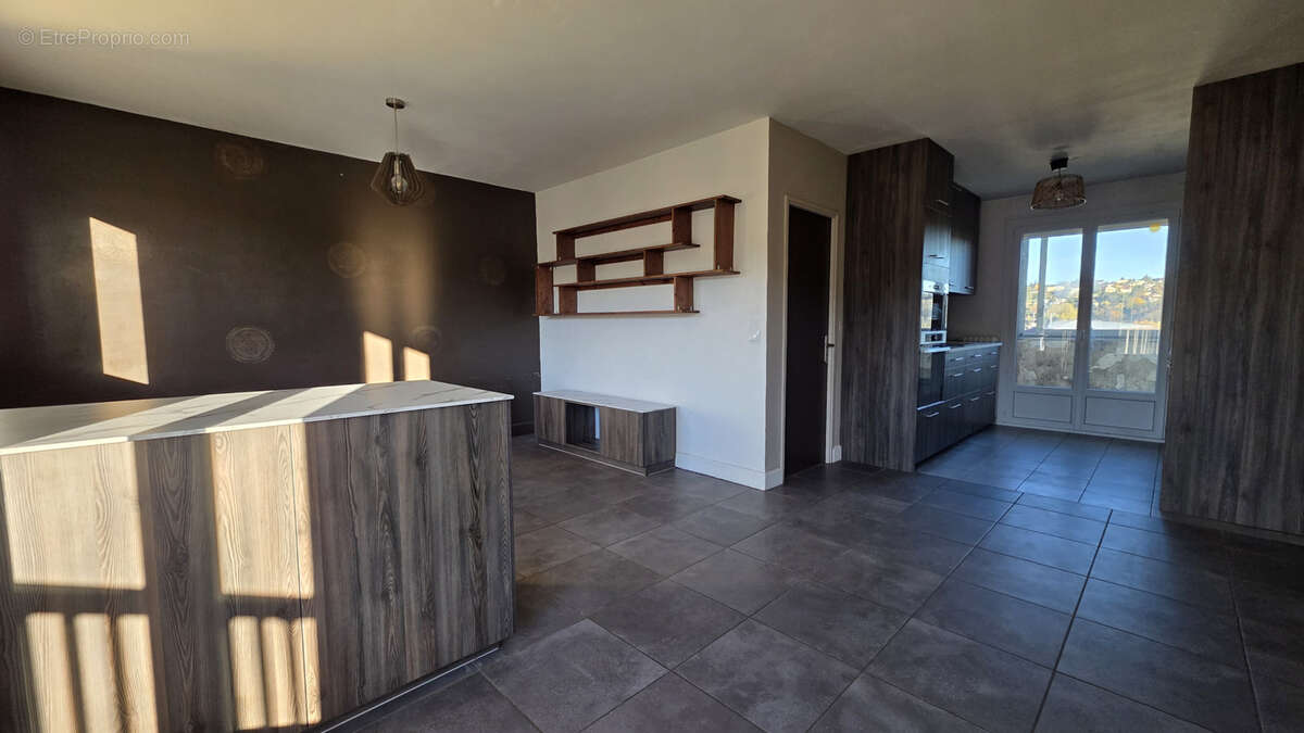 Appartement à BOURGOIN-JALLIEU