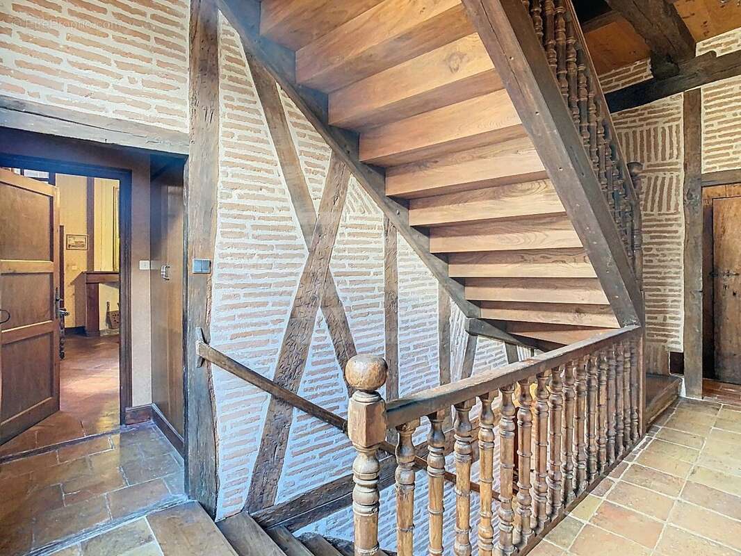 Maison à LISLE-SUR-TARN