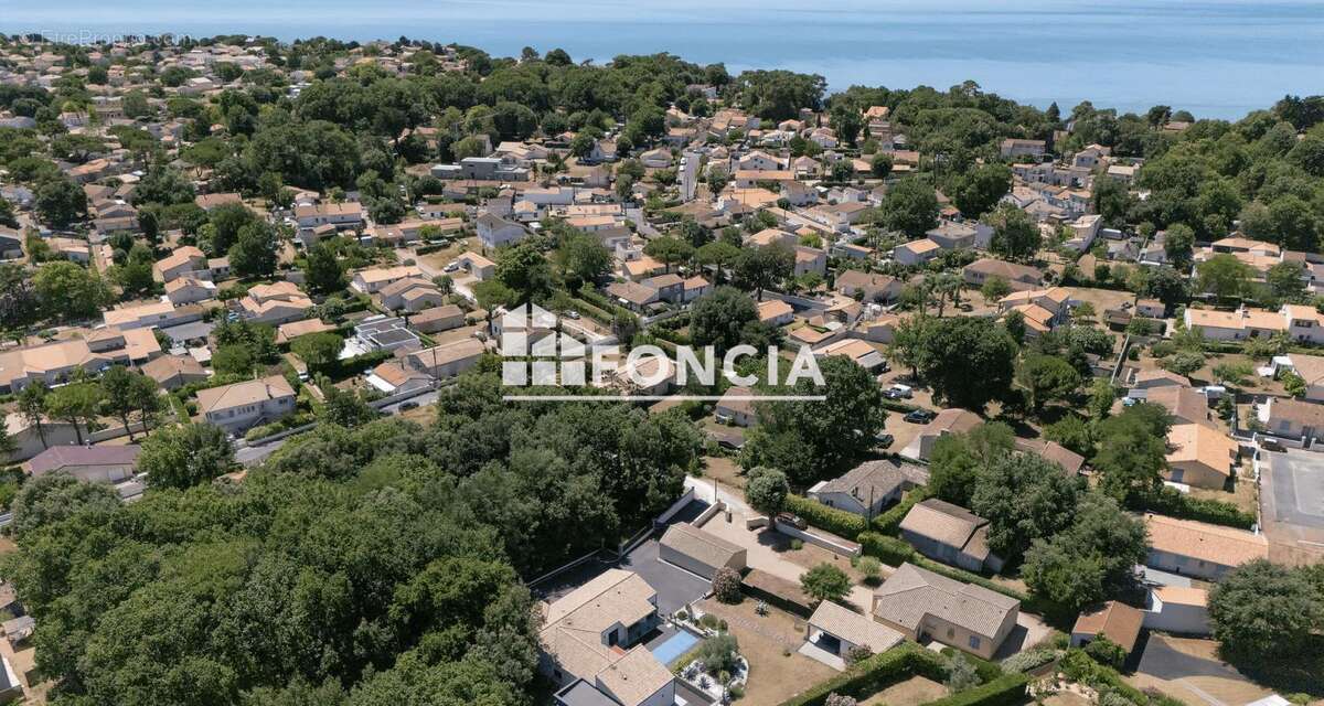 Maison à MESCHERS-SUR-GIRONDE