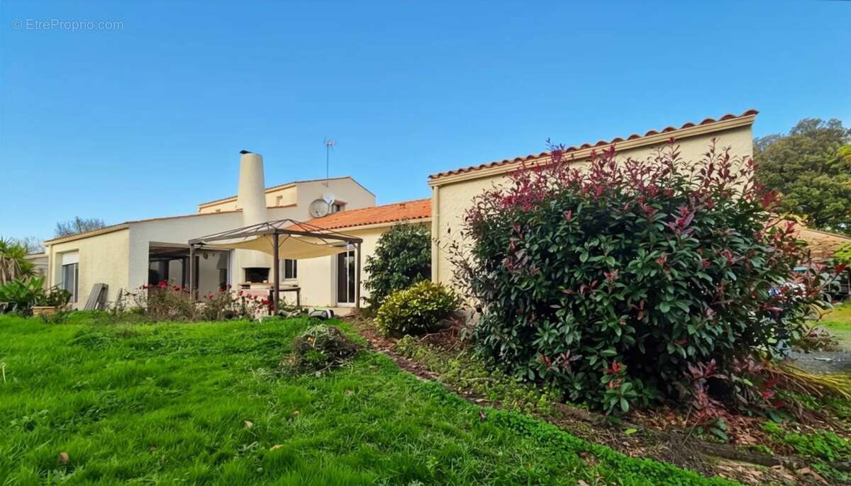 Maison à MAREUIL-SUR-LAY-DISSAIS