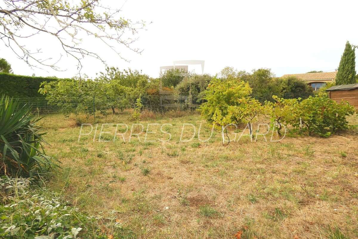 Terrain 814 m² à La Bruguiere  - photo 2