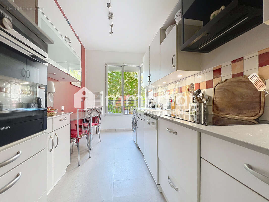 Appartement à RUEIL-MALMAISON