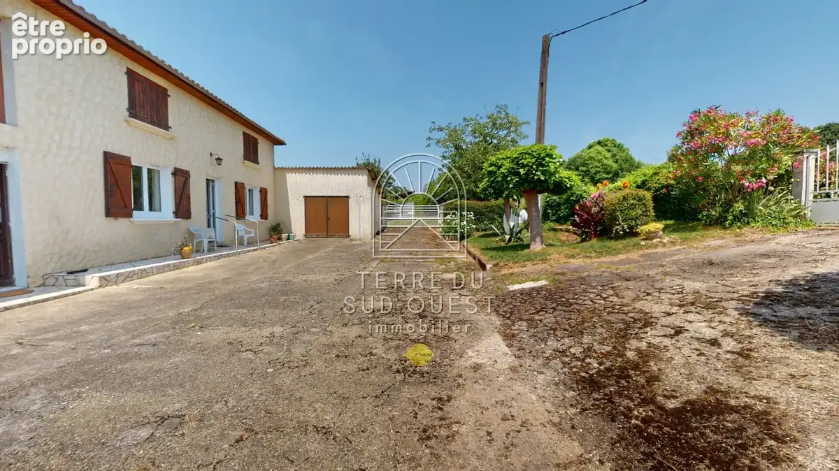 BAISSE DE PRIX - Maison de plein pied avec appartement attenant - Hagetmau - photo 14