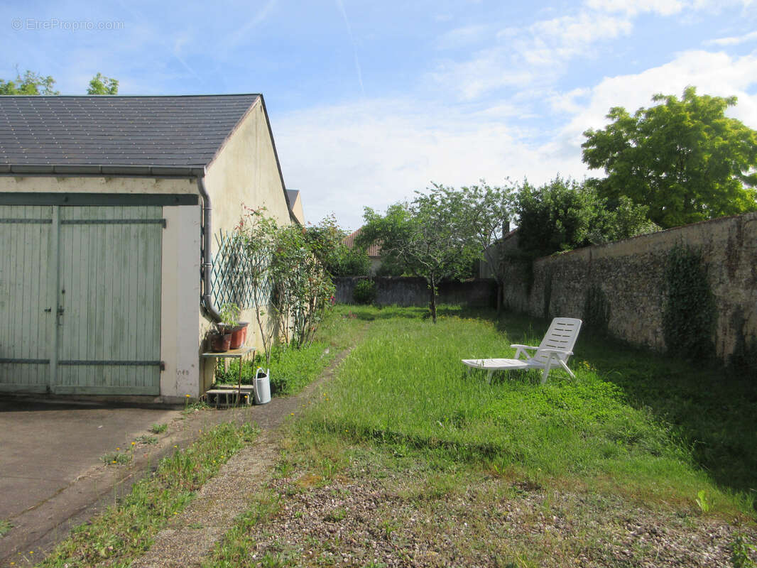 Maison à LE PECHEREAU