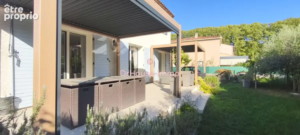 Maison 6 pièces 120 m² à vendre à La Roque-D'antheron (13640) - photo 2