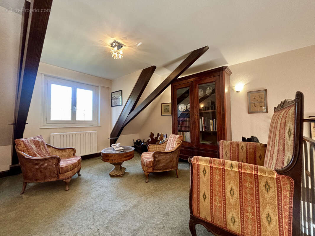 Maison à PARAY-LE-MONIAL