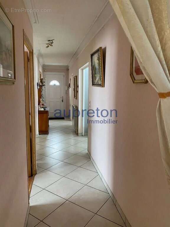 Maison à ECHIROLLES