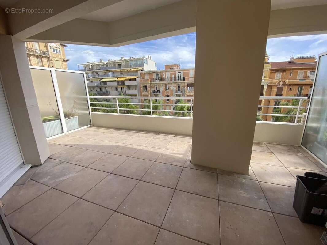 Appartement à BEAUSOLEIL