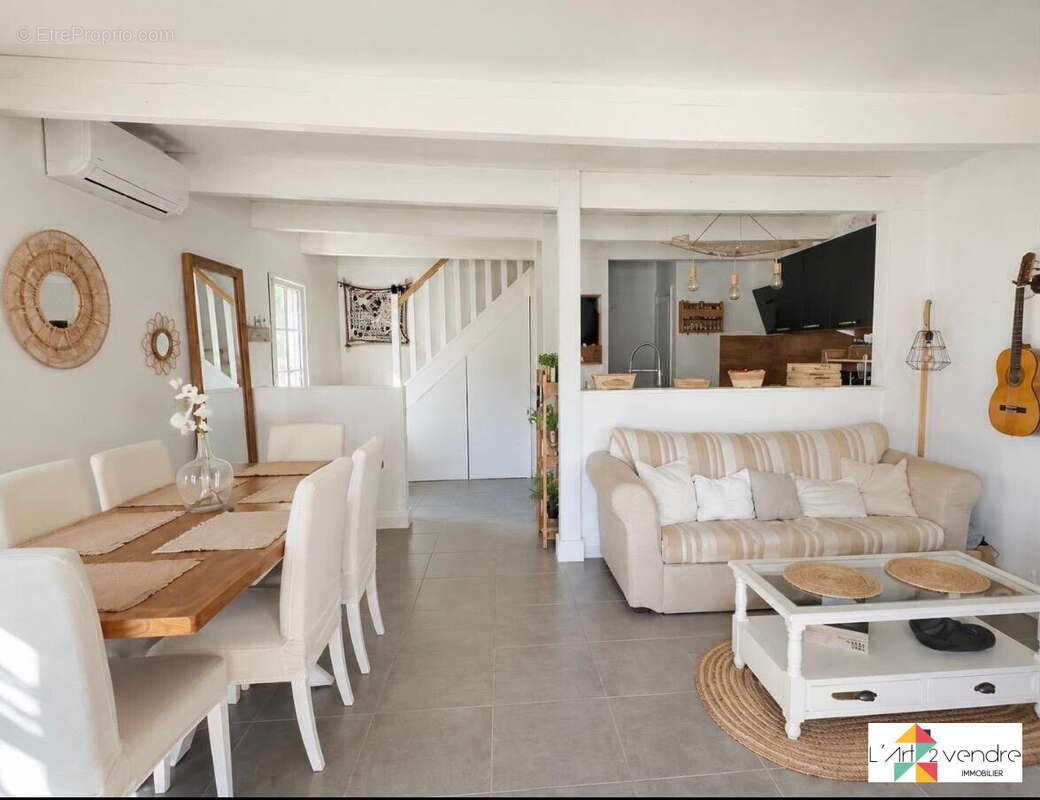 Maison à SAINT-MAXIMIN-LA-SAINTE-BAUME
