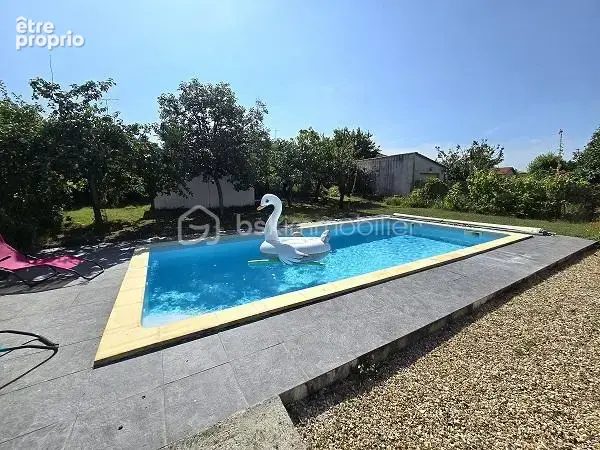 Maison de 120 m2 avec 4 chambres, 2 salles d'eau, une piscine sur un terrain de 828 m2 !!! - photo 4