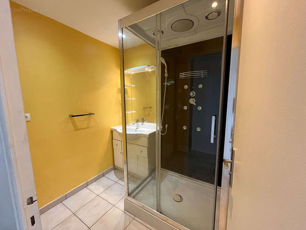 Appartement 53 m² à La Seyne-Sur-Mer  - photo 5