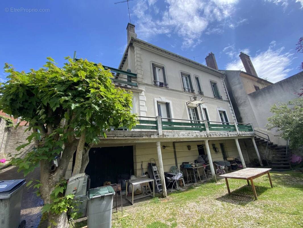 Maison à LOUVRES