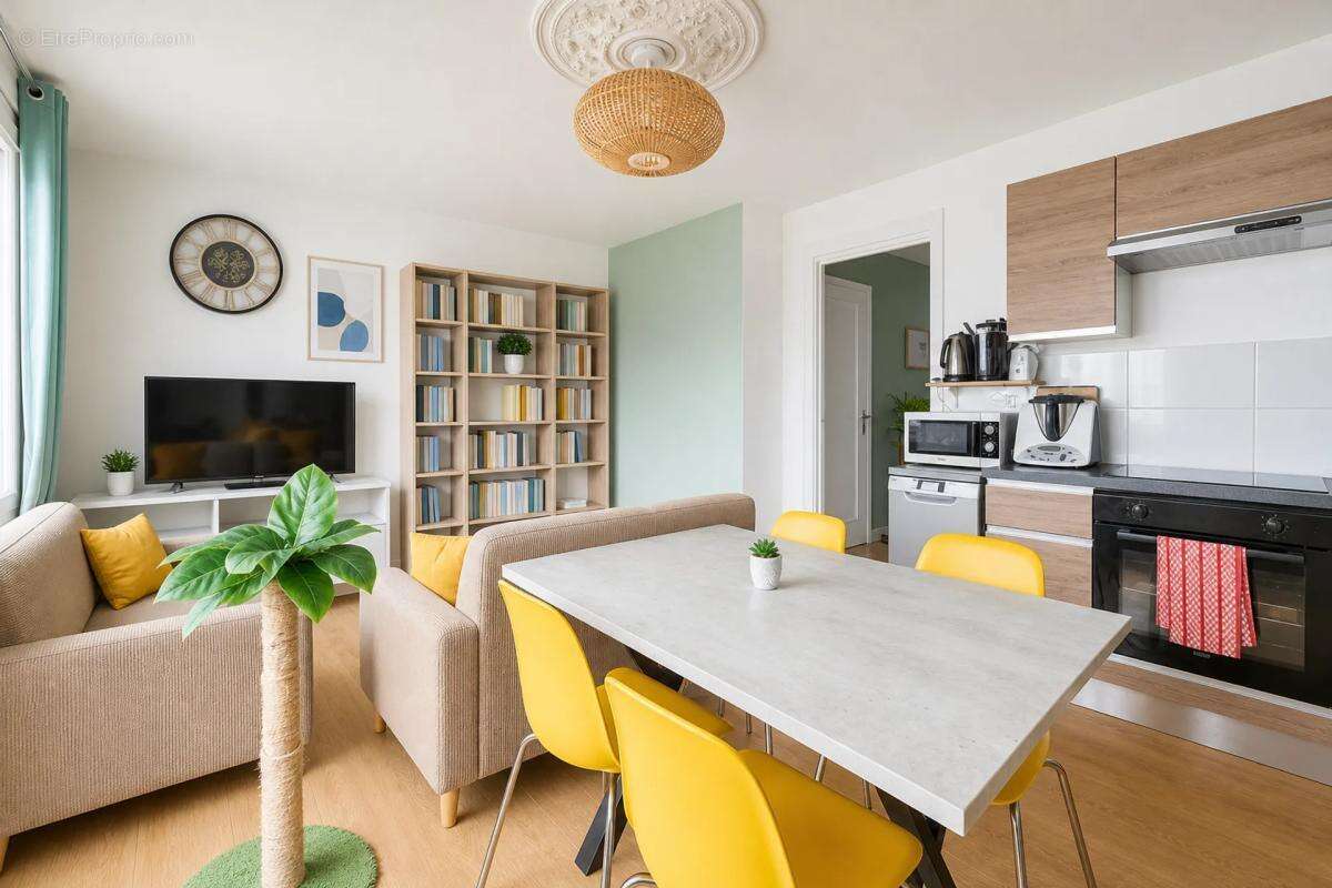 Appartement 5 pièces de 74,45 m² à Nantes - photo 2