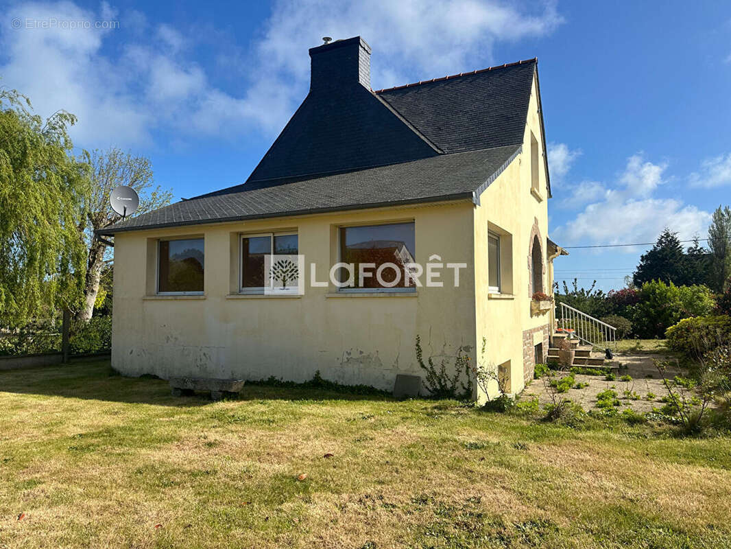 Maison à PENVENAN