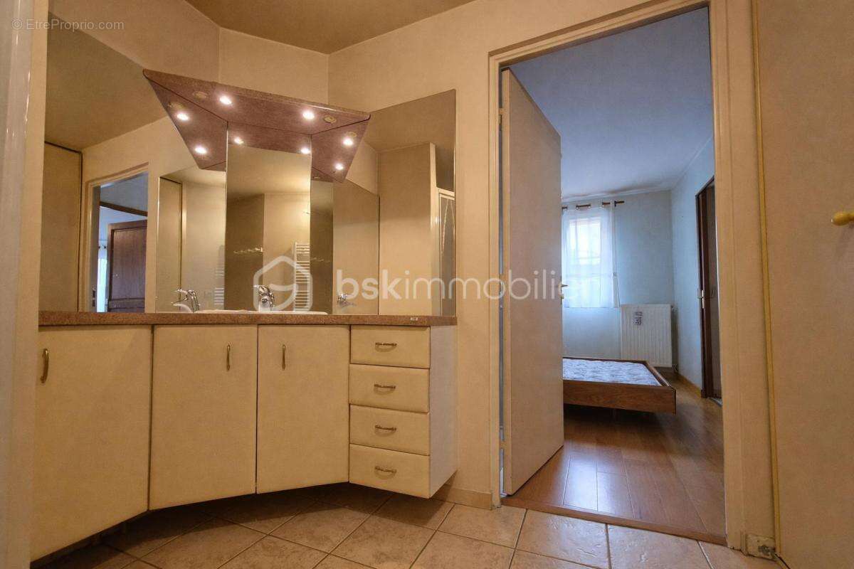 Appartement à SAINT-BRICE-SOUS-FORET