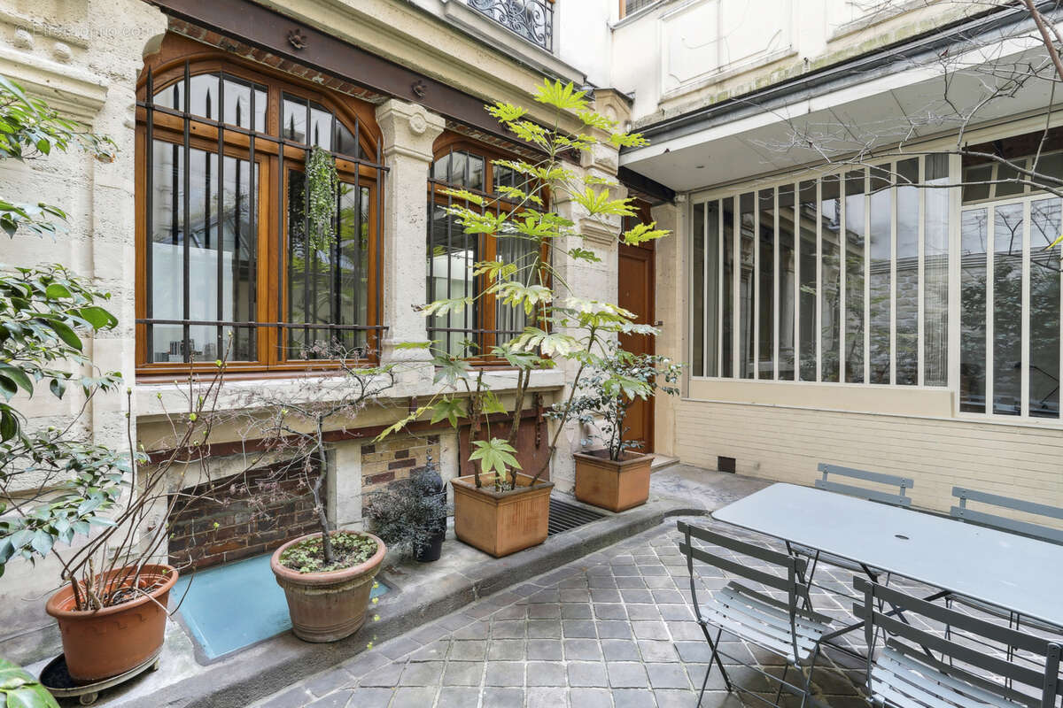 Appartement à PARIS-3E