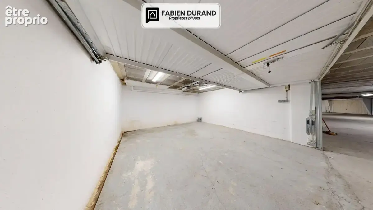 Double garage fermé ? 24 m² ? mandelieu-la-napoule ? résidence les 3 rivières - photo 5