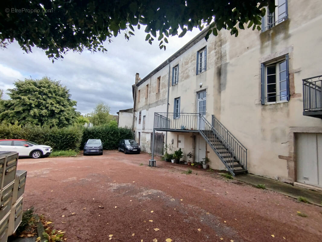 Appartement à CUISERY