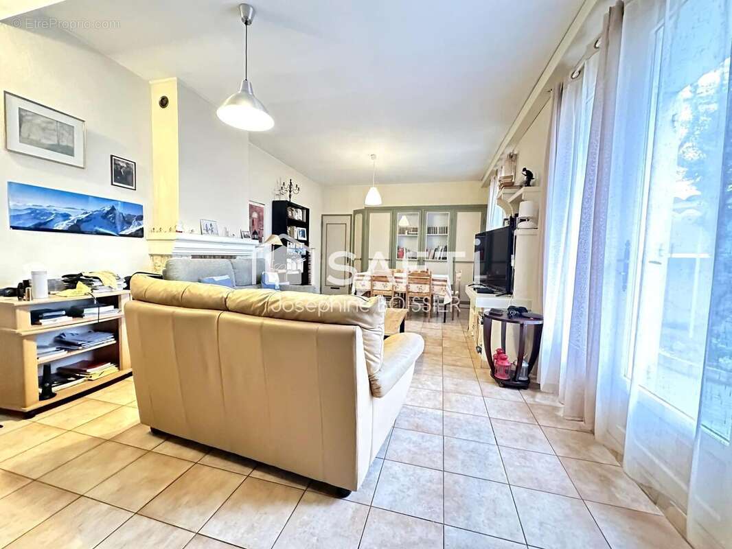 Photo 5 - Maison à LE PONTET