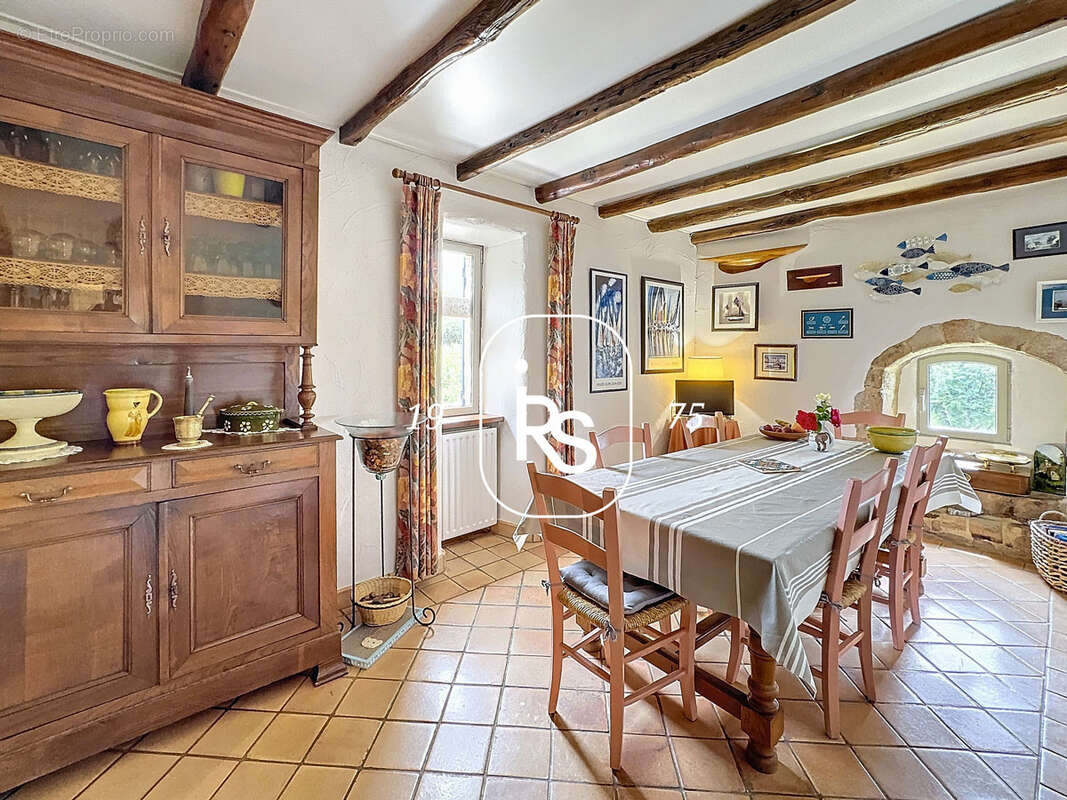 Maison à JOYEUSE