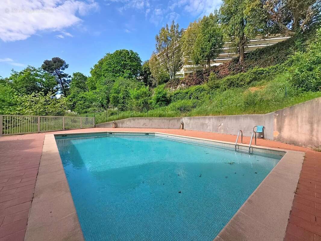 Appartement à LE CANNET