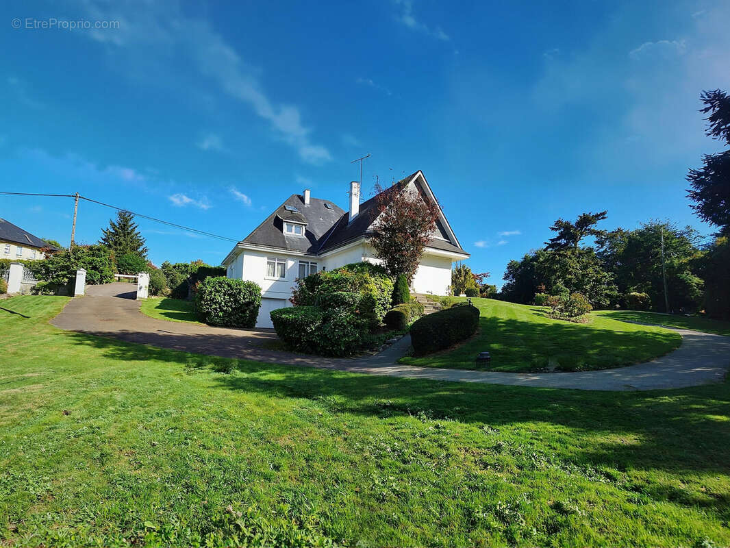 Maison à RENAZE