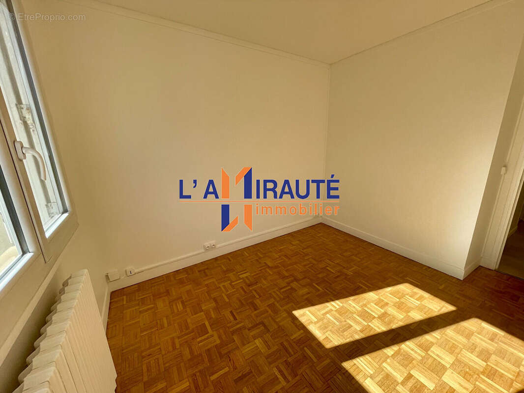Appartement à MAISONS-LAFFITTE