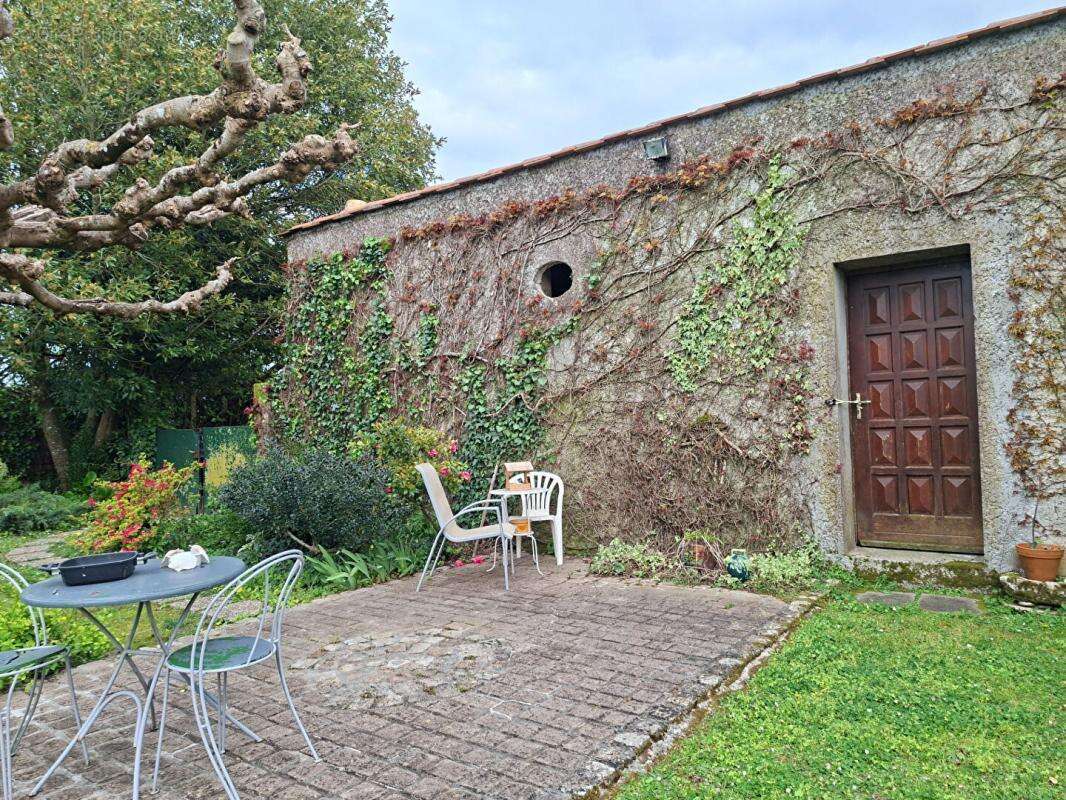 Maison à SAINT-ESTEPHE