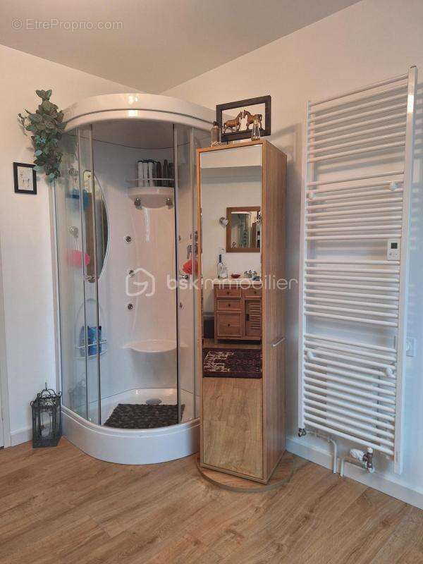 Maison à SAINT-AUBIN-FOSSE-LOUVAIN