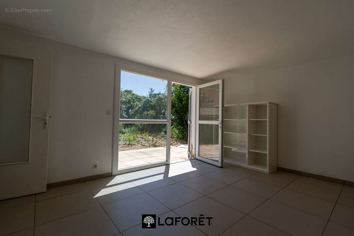 Appartement à HYERES