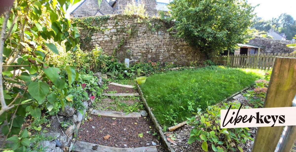 Maison à MONCONTOUR