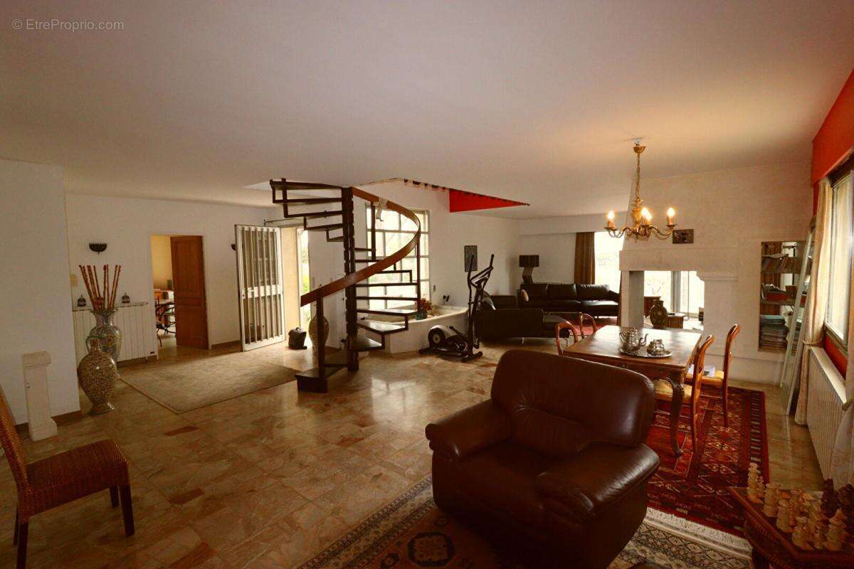 Maison à VEDENE