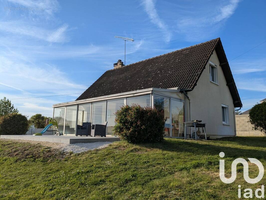 Photo 1 - Maison à VILLENEUVE-SAINT-SALVES