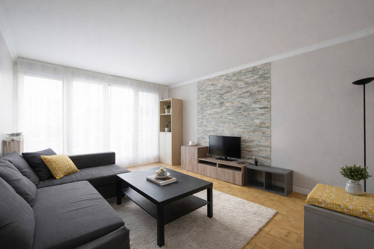 Appartement à MONTROUGE