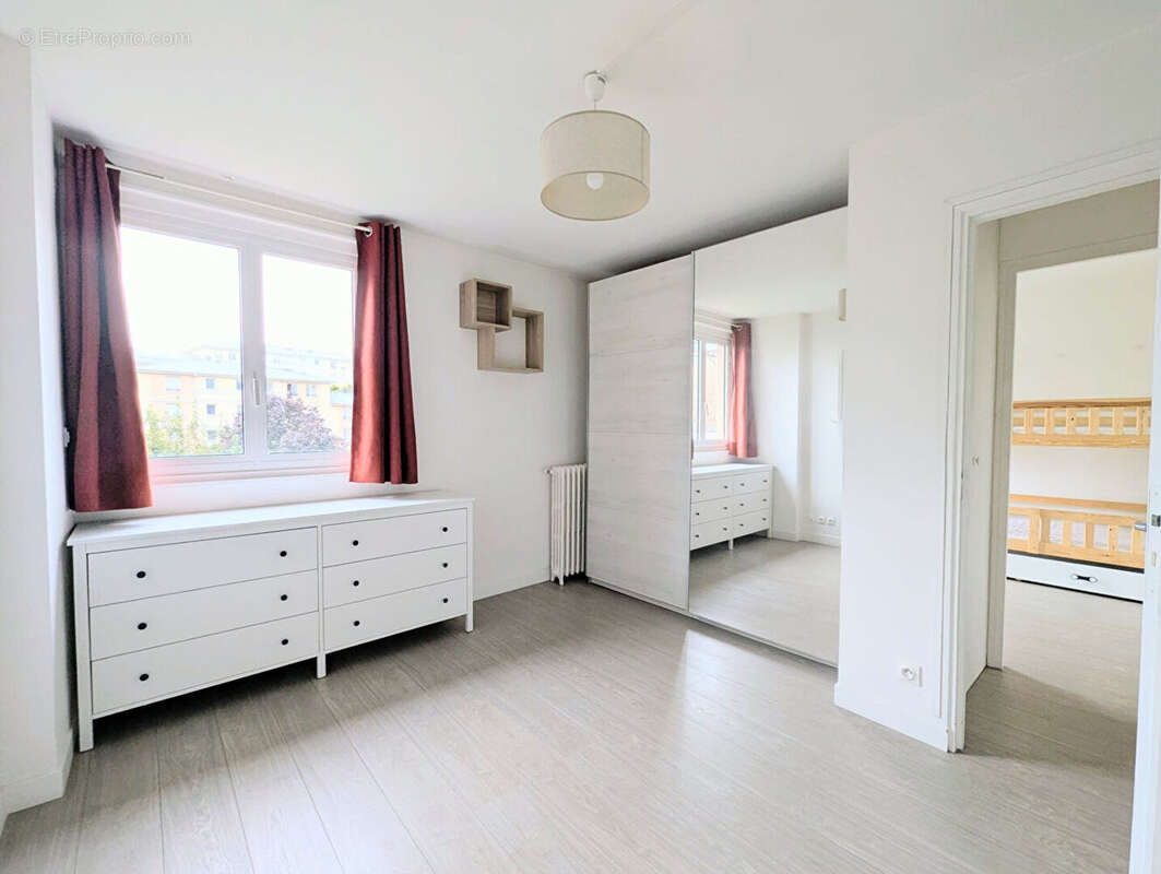 Appartement à MONTROUGE