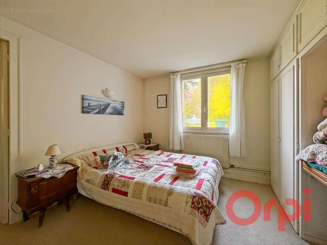 Maison à SAINT-AMAND-MONTROND