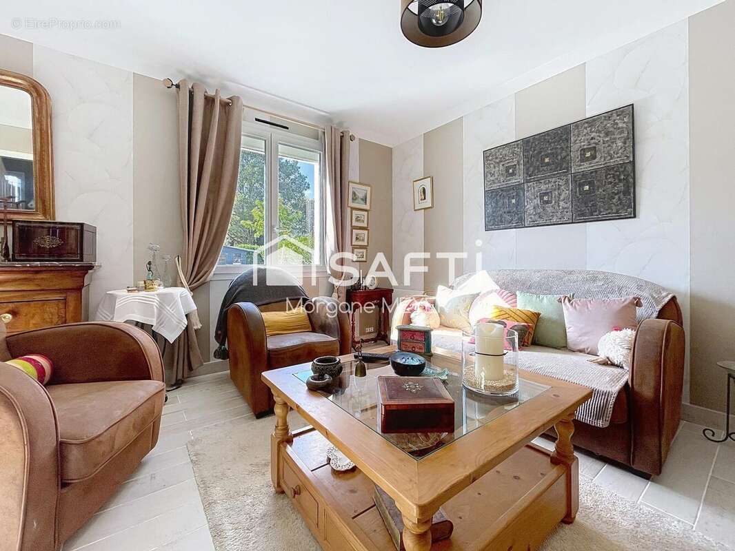 Photo 2 - Maison à SAINT-LYPHARD