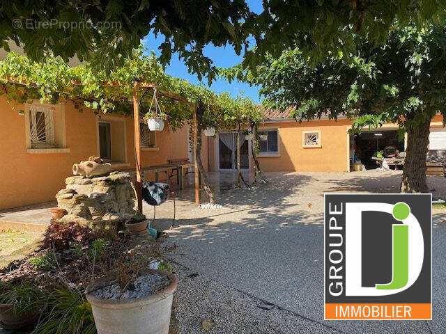 Maison à PORTES-LES-VALENCE