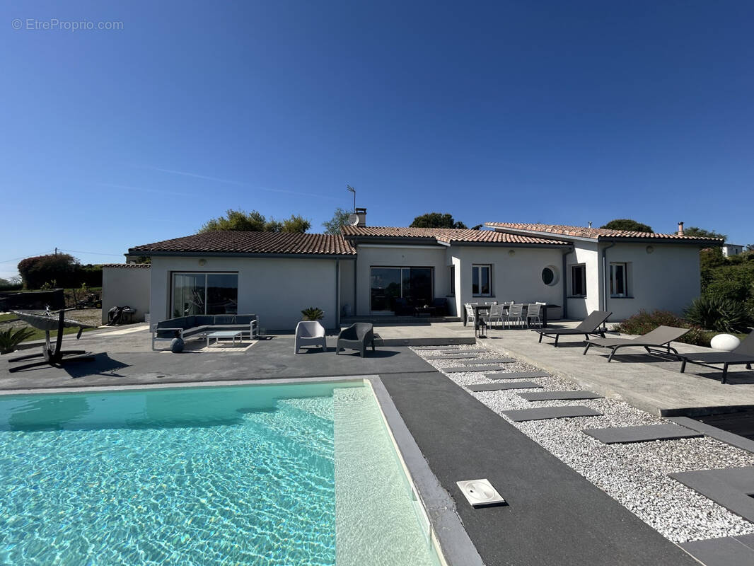 Maison à SAINTE-BAZEILLE