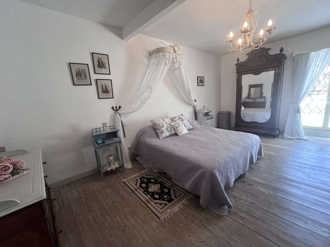 Maison à EYMET
