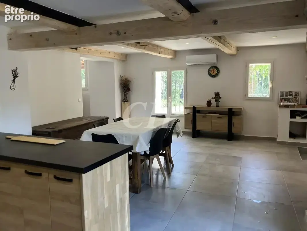 Flayosc maison t5 sur 1 hectare avec piscine - photo 8