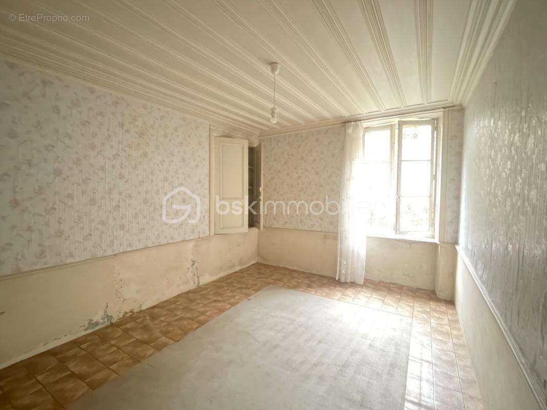 Maison à TESSY-SUR-VIRE