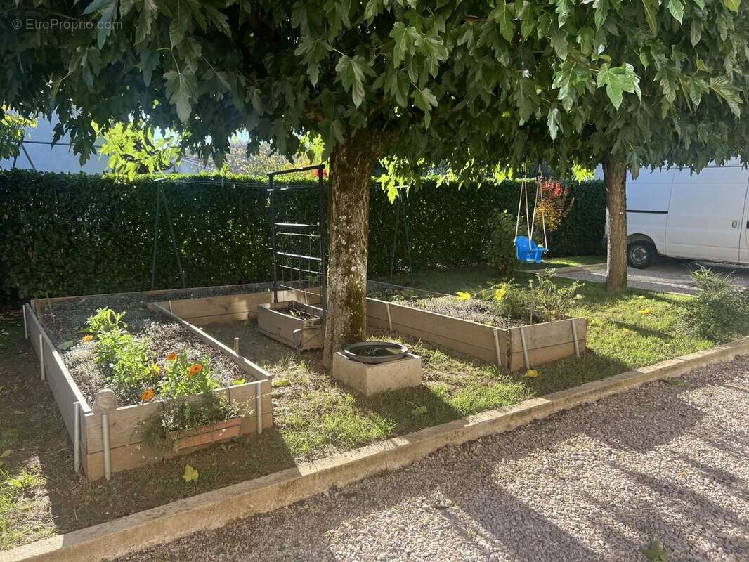 Maison à SAINT-VERAND