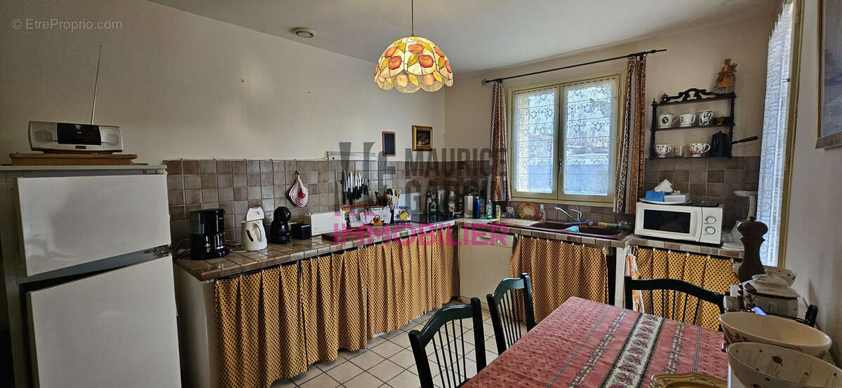 Maison 91 m² à L'isle-Sur-La-Sorgue  - photo 3