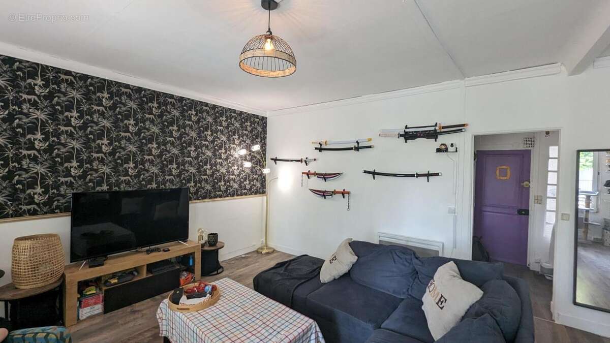 Appartement à LA GARENNE-COLOMBES