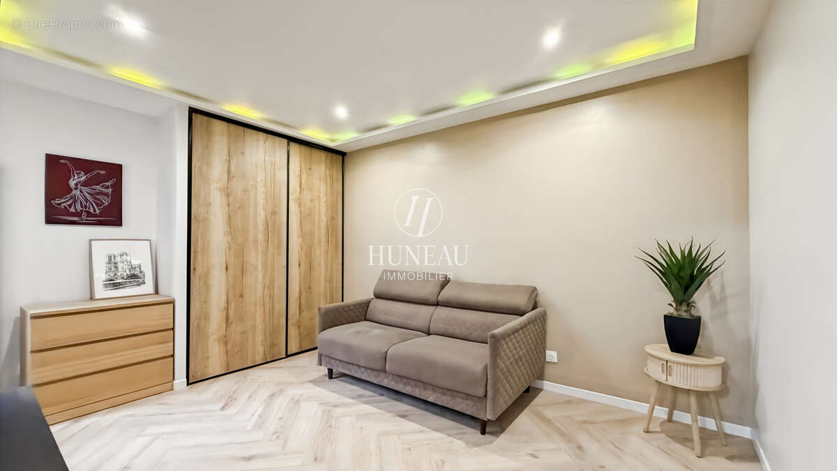 Appartement à PARIS-20E