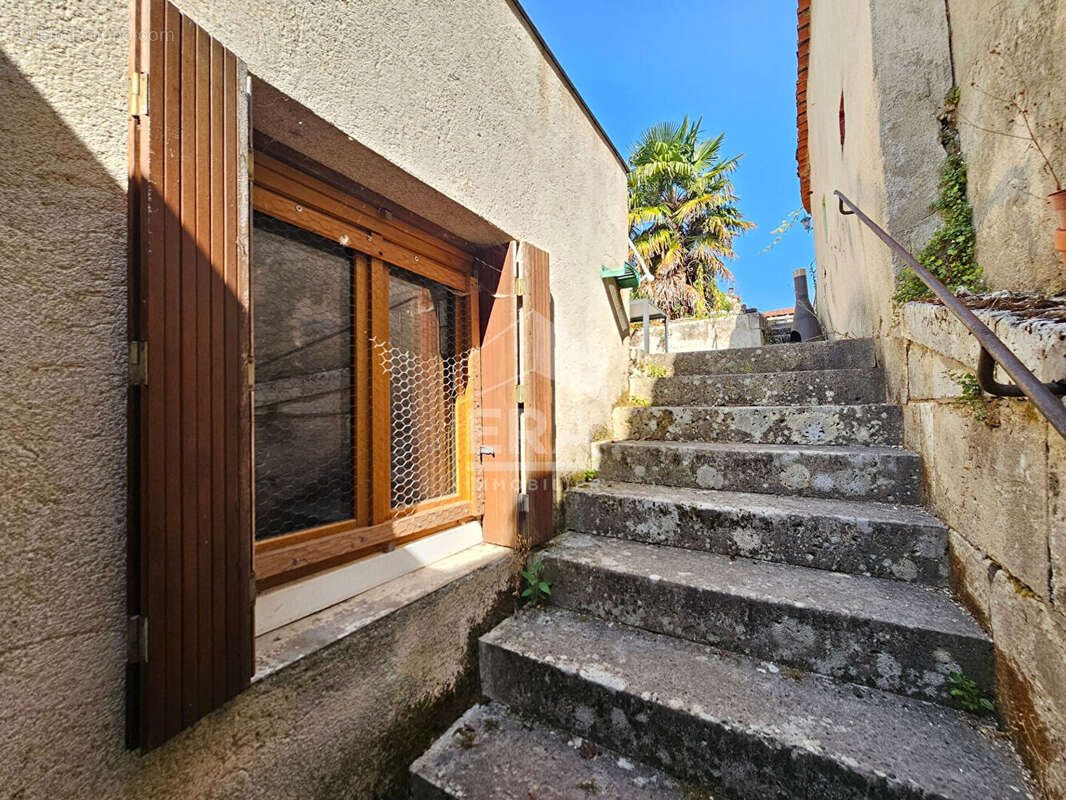 Maison 138m² à châteauneuf-sur-charente - photo 16
